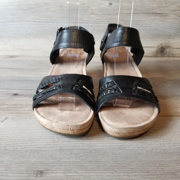 Ugg Serinda Leather Cork Gum Sole Wedge Sandals - Picture 3 of 12